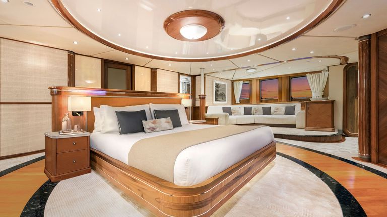 AquaLares_OwnersSuites