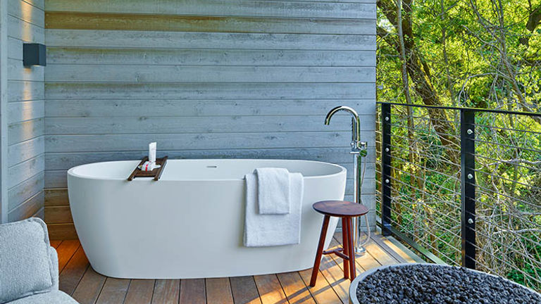 Due to the unique nature of the hotel’s views, terraces are decked out with fire pits and tubs (for some rooms). // © 2017 Las Alcobas, a Luxury Collection Hotel, Napa Valley