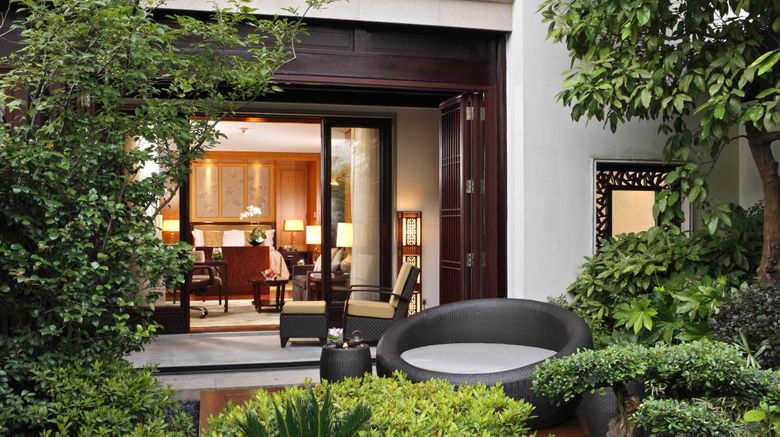 <b>Four Seasons Hotel Hangzhou at West Lake Room</b>. Images powered by <a href=_-9.html title="Leonardo Worldwide" target="_blank">Leonardo</a>.