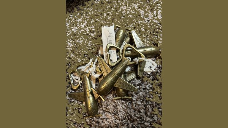 Gifting_AirplaneOpeners