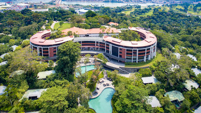 Capella Singapore is set on Sentosa Island, away from the hustle and bustle of Singapore’s city center.