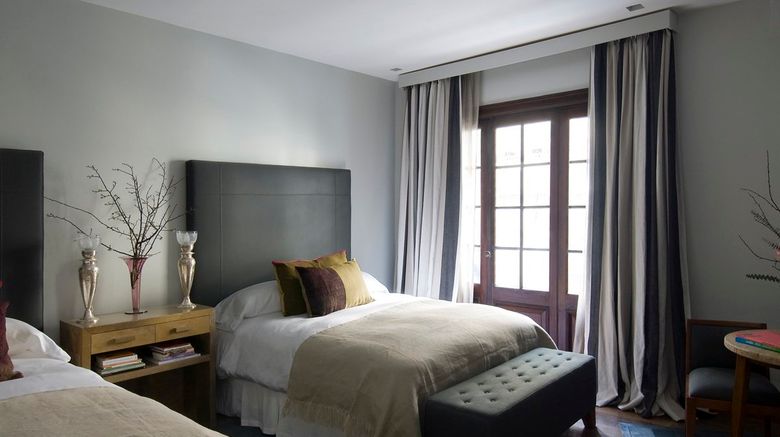 <b>Hub Porteno Room</b>. Images powered by <a href=_-6.html title="Leonardo Worldwide" target="_blank">Leonardo</a>.