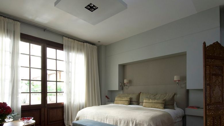 <b>Hub Porteno Room</b>. Images powered by <a href=_-6.html title="Leonardo Worldwide" target="_blank">Leonardo</a>.