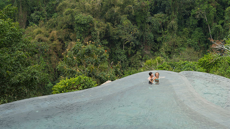 Jaw-Dropping Hotel Pools 11