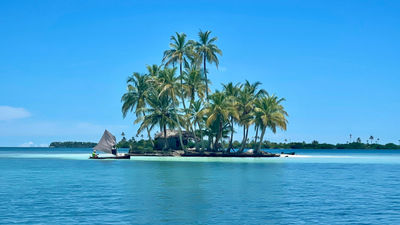 Guests can explore Panama’s Guna Yala Islands by catamaran with Ancon Expeditions.