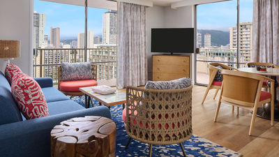 Review: Outrigger Waikiki Paradise Hotel