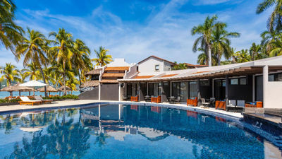 Along the coast at Playa La Ropa, this 56-room boutique property is ideal for visitors seeking a laid-back vacation,