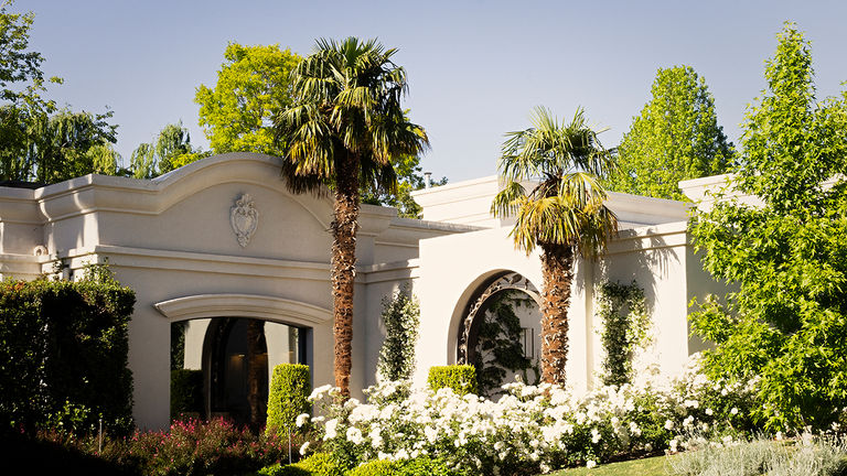 SB Winemaker’s House & Spa Suites, located in Mendoza’s Chacras de Coria suburb, features seven glass-walled suites.