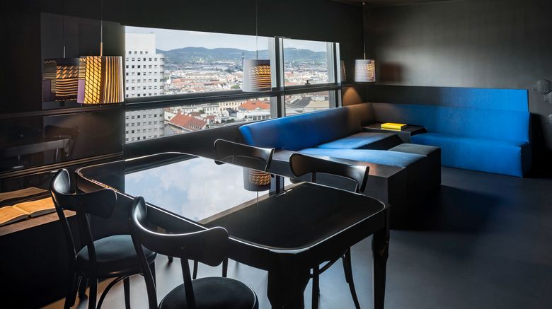 <b>SO/ Vienna Suite</b>. Images powered by <a href=_-3.html title="Leonardo Worldwide" target="_blank">Leonardo</a>.