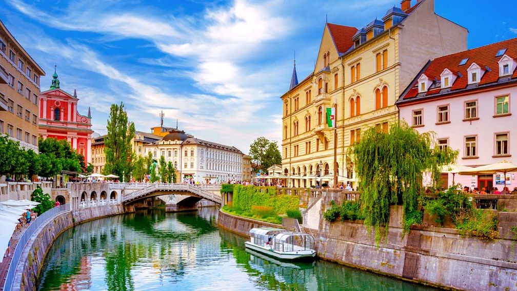 summertraveltrends2025slovenia