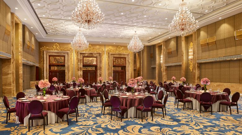 <b>The Reverie Saigon Ballroom</b>. Images powered by <a href=_-2.html title="Leonardo Worldwide" target="_blank">Leonardo</a>.